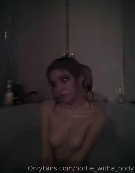 hottie witha body erotic actress photos