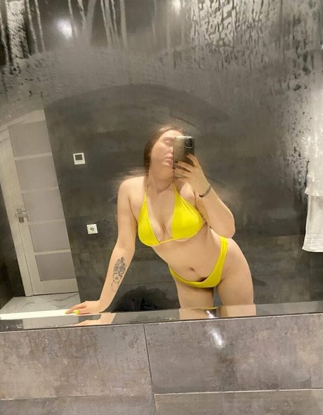 dari toxic best model pic