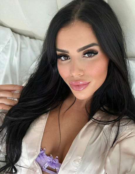 hijabiqueen69 free actress photos