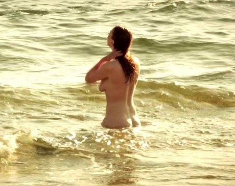 Lola Naymark model pornographic photos