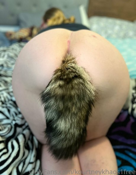 kourtneykhaos1free pornstar perfect photo