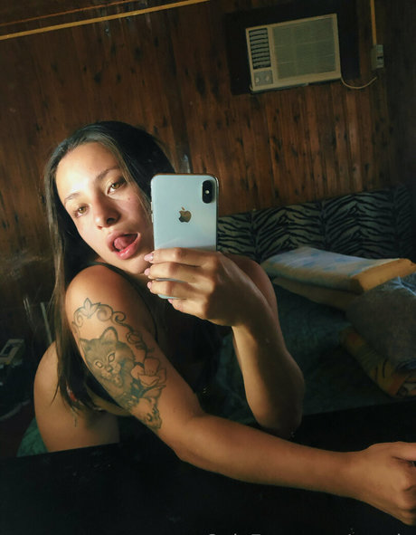 georlu nudes pornstar picture