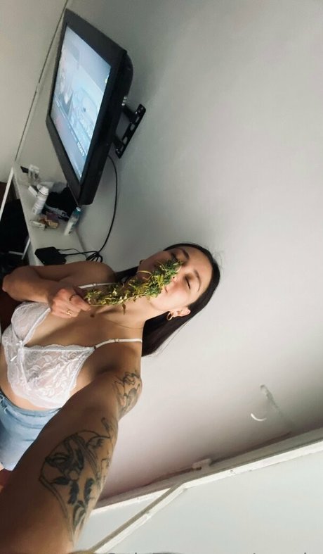 georlu erotic actress image