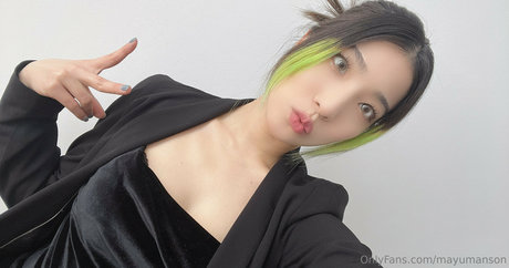 mayumanson model sexy pics