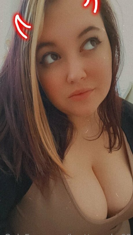 brattysocks69 art model pics