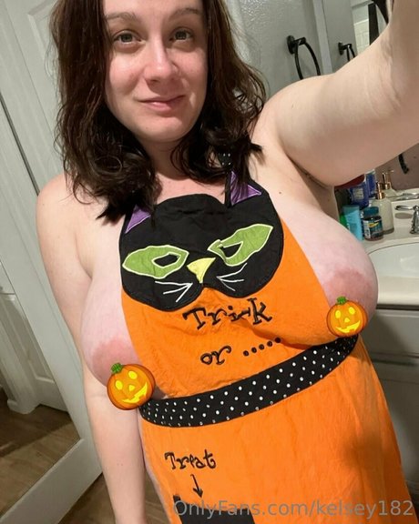 kelseymaefree naked actress img