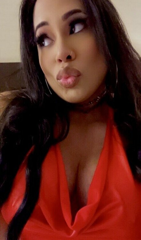 AEW Wrestler Nyla Rose nudes model images