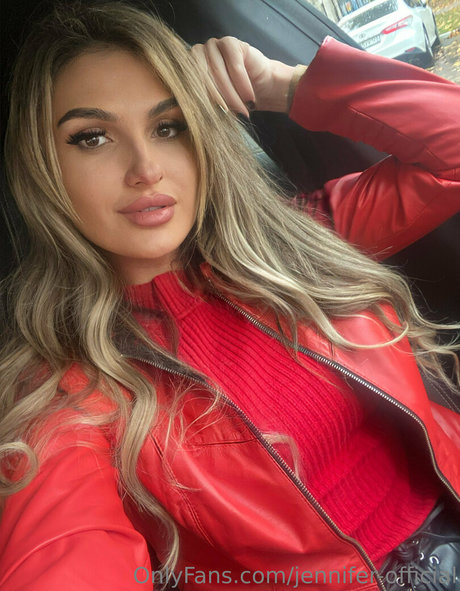 jennifer official exclusive actress pictures