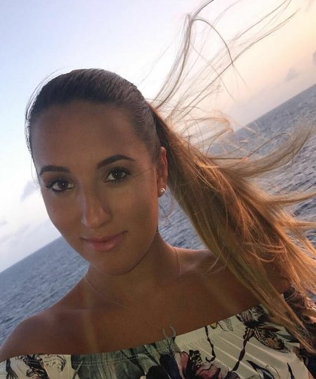 Monica Gonzalez high quality model picture