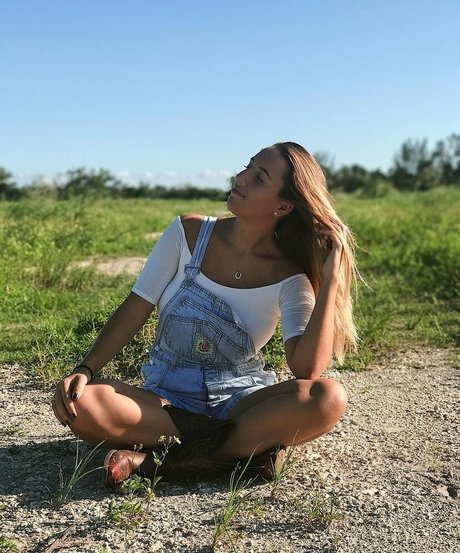 Monica Gonzalez nice model images