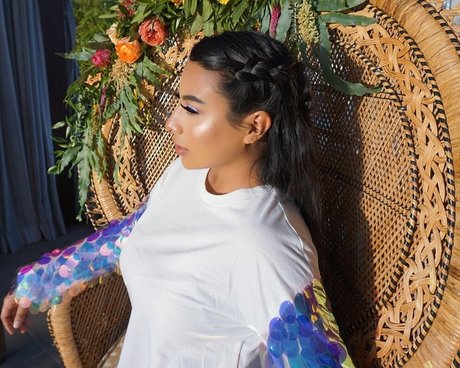 Wendy Alcala sexy model galleries