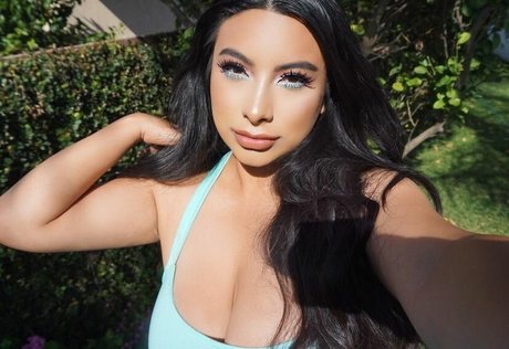 Wendy Alcala nude pornstar images