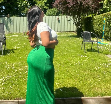 caravernon naked pornstar img