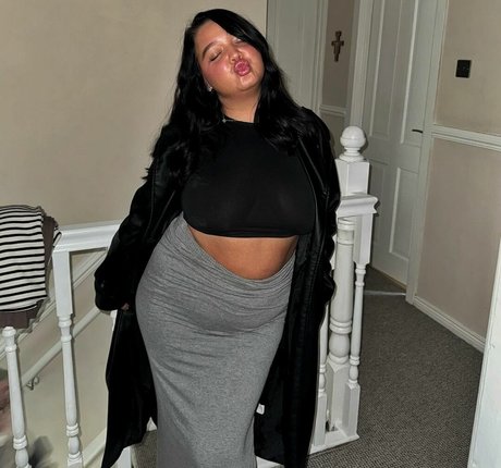 caravernon pornstar adult archive