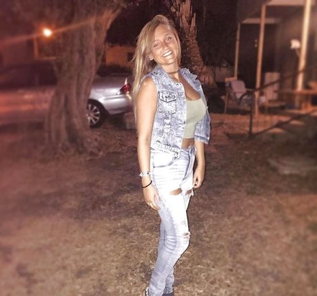 Luan Raviv best star pictures