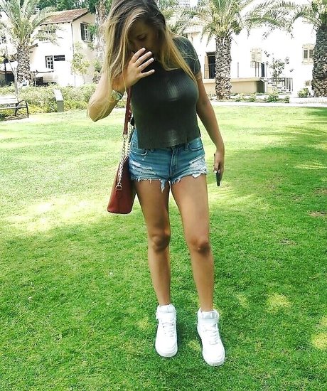 Luan Raviv adult star photo