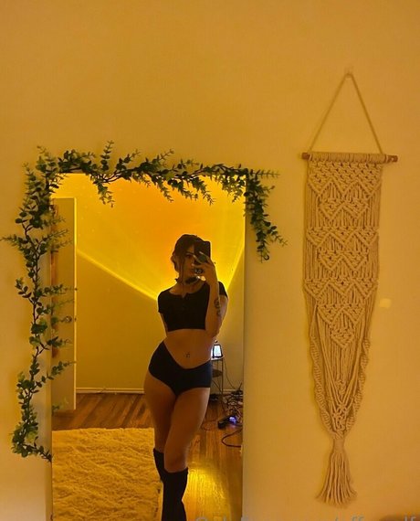 ssheistoriaa adult model pictures