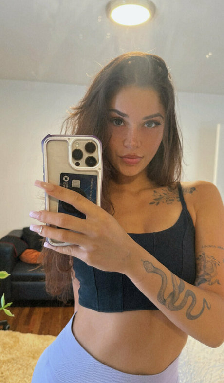 ssheistoriaa pornstar erotic image