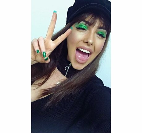 Bobbie Cook star high quality photo