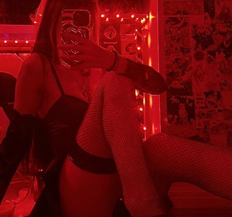 Delusionalsh0ne erotic star galleries