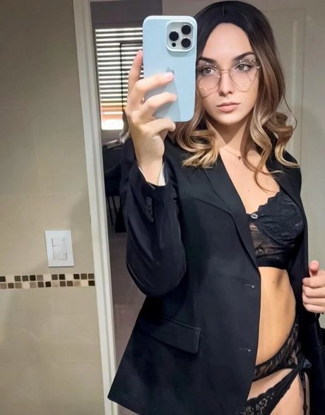 Wanda Olsen beautiful model gallery