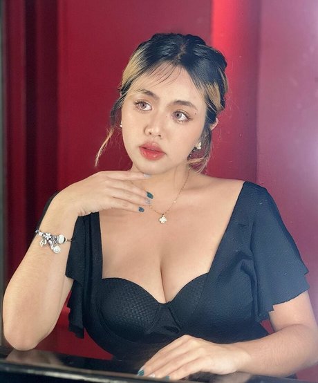 Zareena best model images