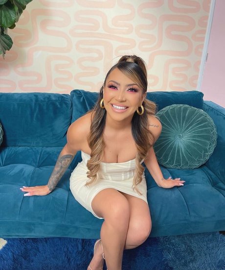 Evettexo hd actress pictures