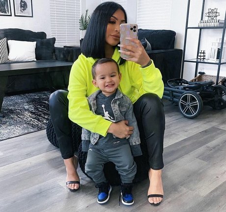 Evettexo star nude pics