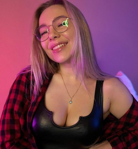 Charevna exclusive pornstar galleries