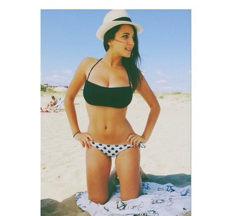 Cleo Bracchi hot star images