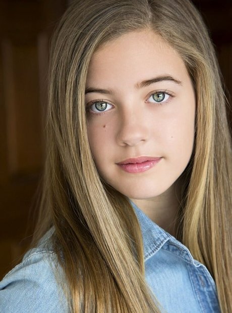 Mallory Bechtel model erotic picture