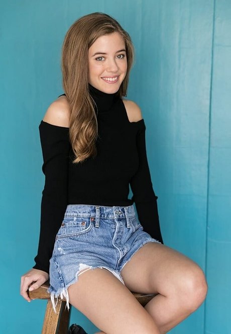 Mallory Bechtel star nudes pic