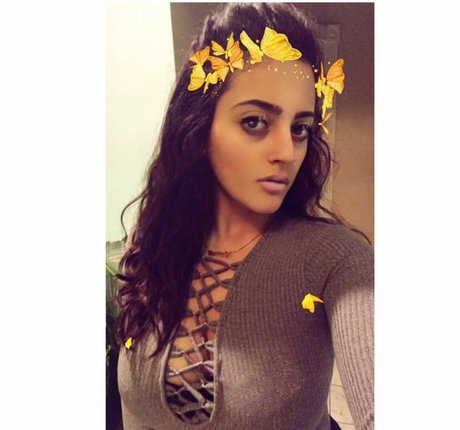 Maria Sharrad pretty actress pic