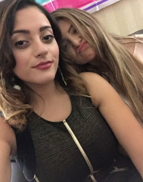 Maria Sharrad hot actress gallery