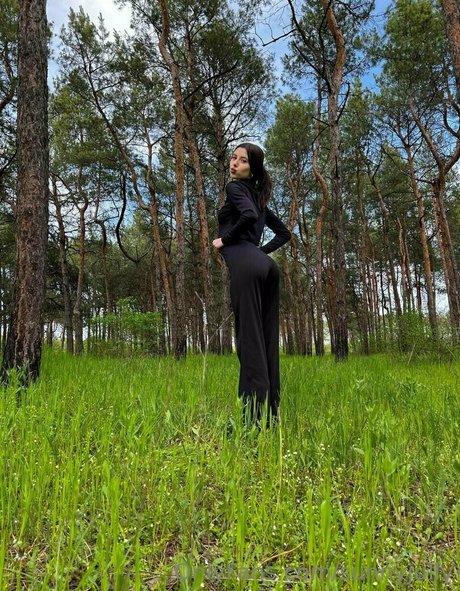 sunnyjully pornstar nude pics