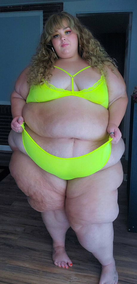 bubblybooty top star gallery