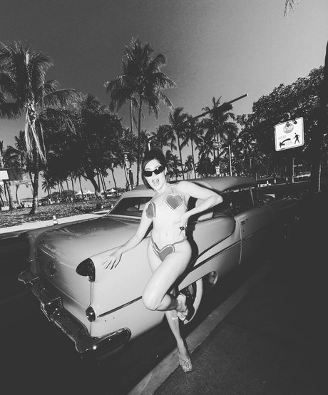 GKay erotic star image