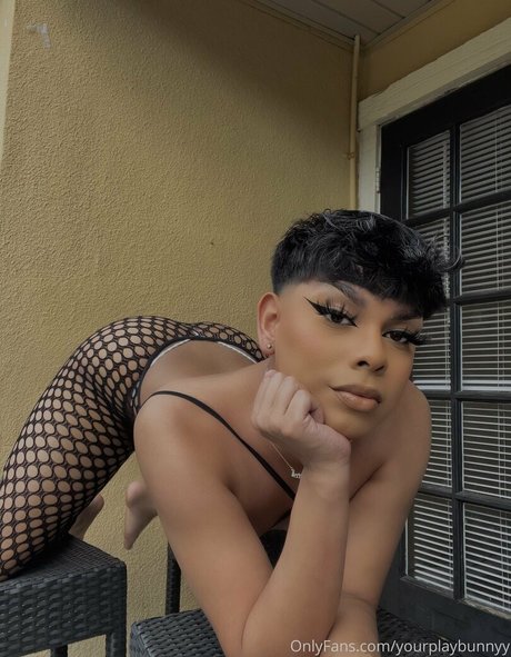 Yourplaybunnyy naked model photos