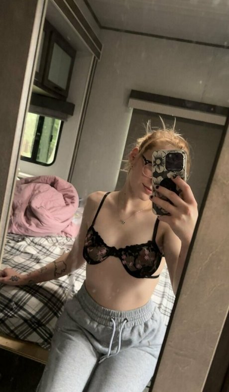 tatsandtunez sexy actress pic