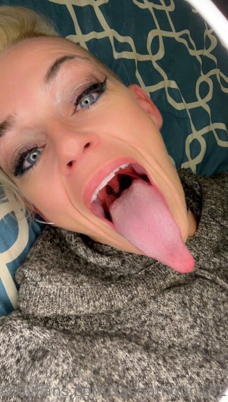 sashamoon1621 hot pornstar photo