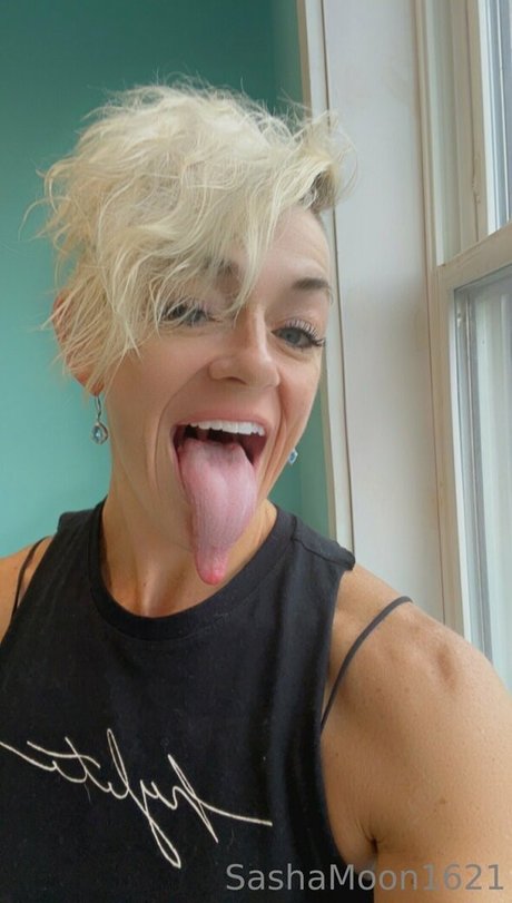 sashamoon1621 best actress photos