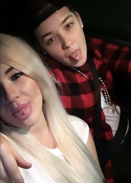 reallesbiansx model hot pictures