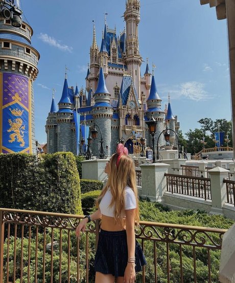 Lananegrini actress images