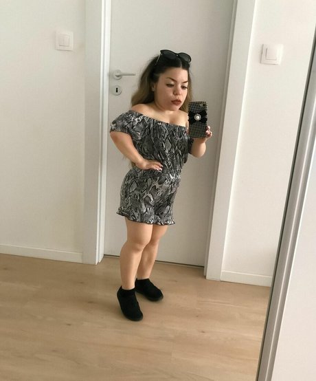 asian tattoo onlyfans erotic photo