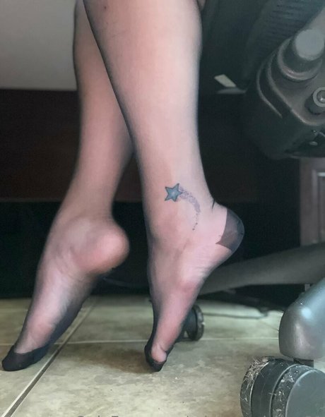 mistresscherry81 porn model gallery