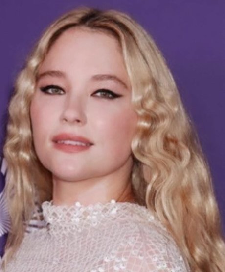 Haley Bennett hot actress photo