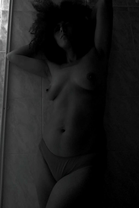 Ilka model top galleries