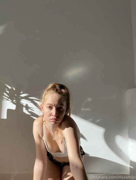 Lilijasmijn art model pics