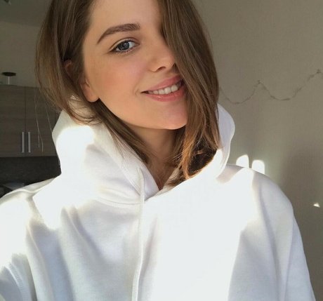 Yumasheva model naked gallery