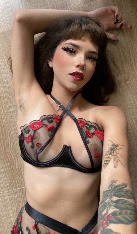 Lindurita erotic actress pictures